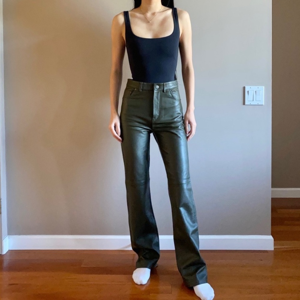 Zara limited edition leather straight leg pants olive green - Picture 4 of 16